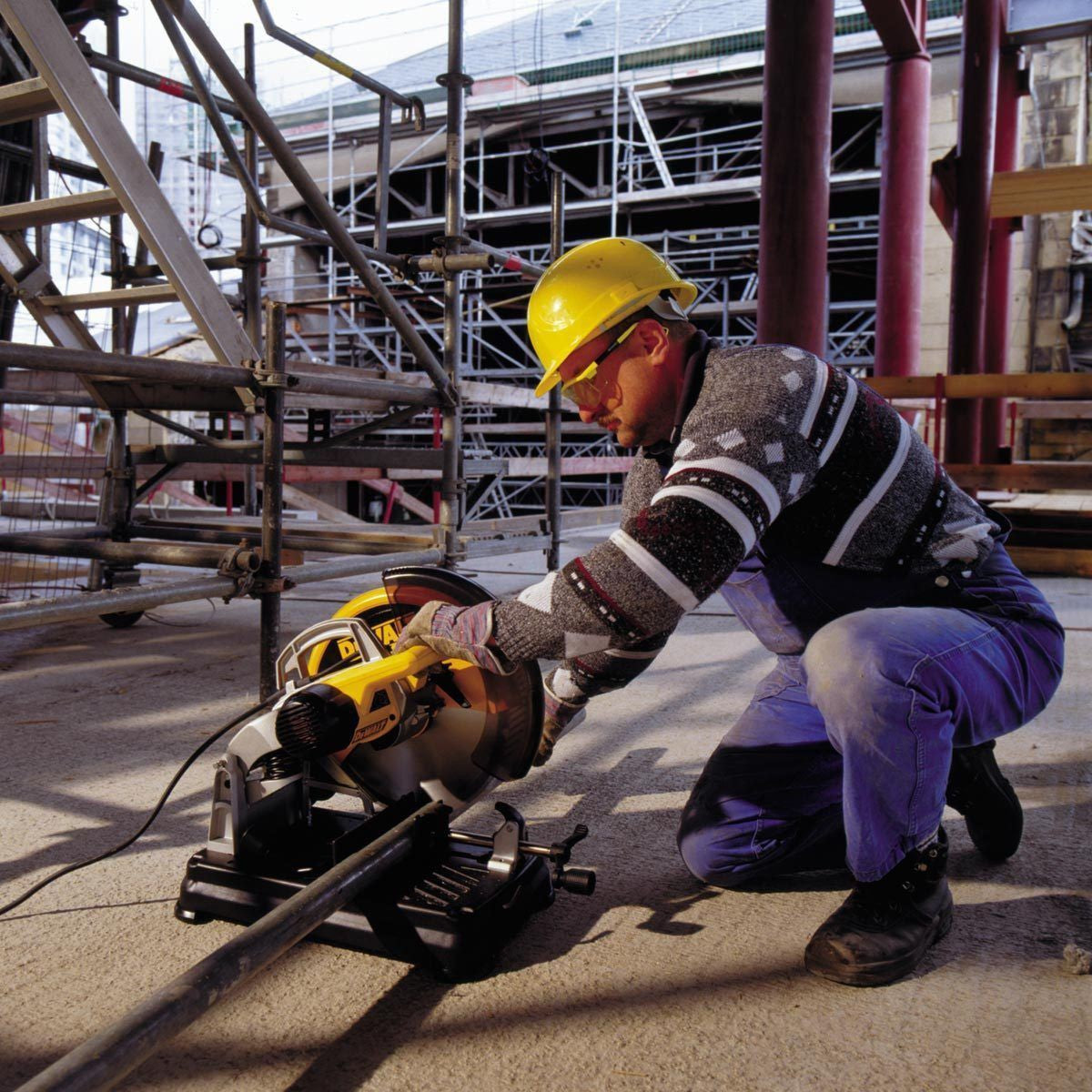 DeWalt DW872 Metallsäge Metall Säge Kreissäge Trennsäge 2200W Ø355mm