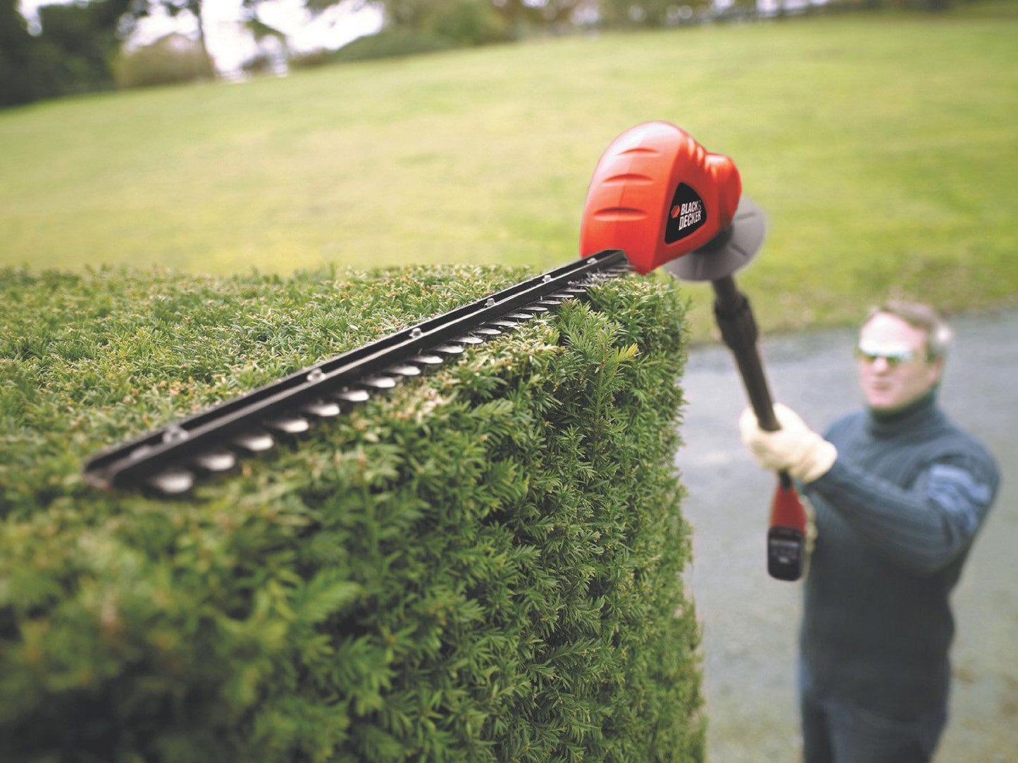 BLACK+DECKER GTC1843L20 Akku Stabheckenschere Heckenschere 43cm 18V mit Akku 2Ah