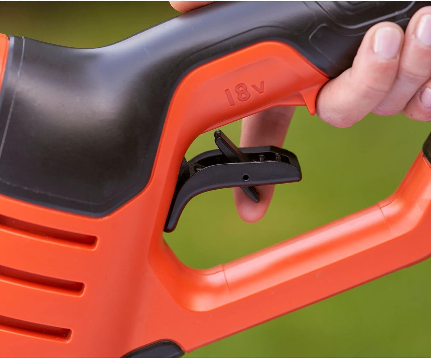 BLACK+DECKER BCPC18D1 Akku Hochdruckreiniger 18V 2Ah 24 bar 5-in-1 Multifunktionsdüse