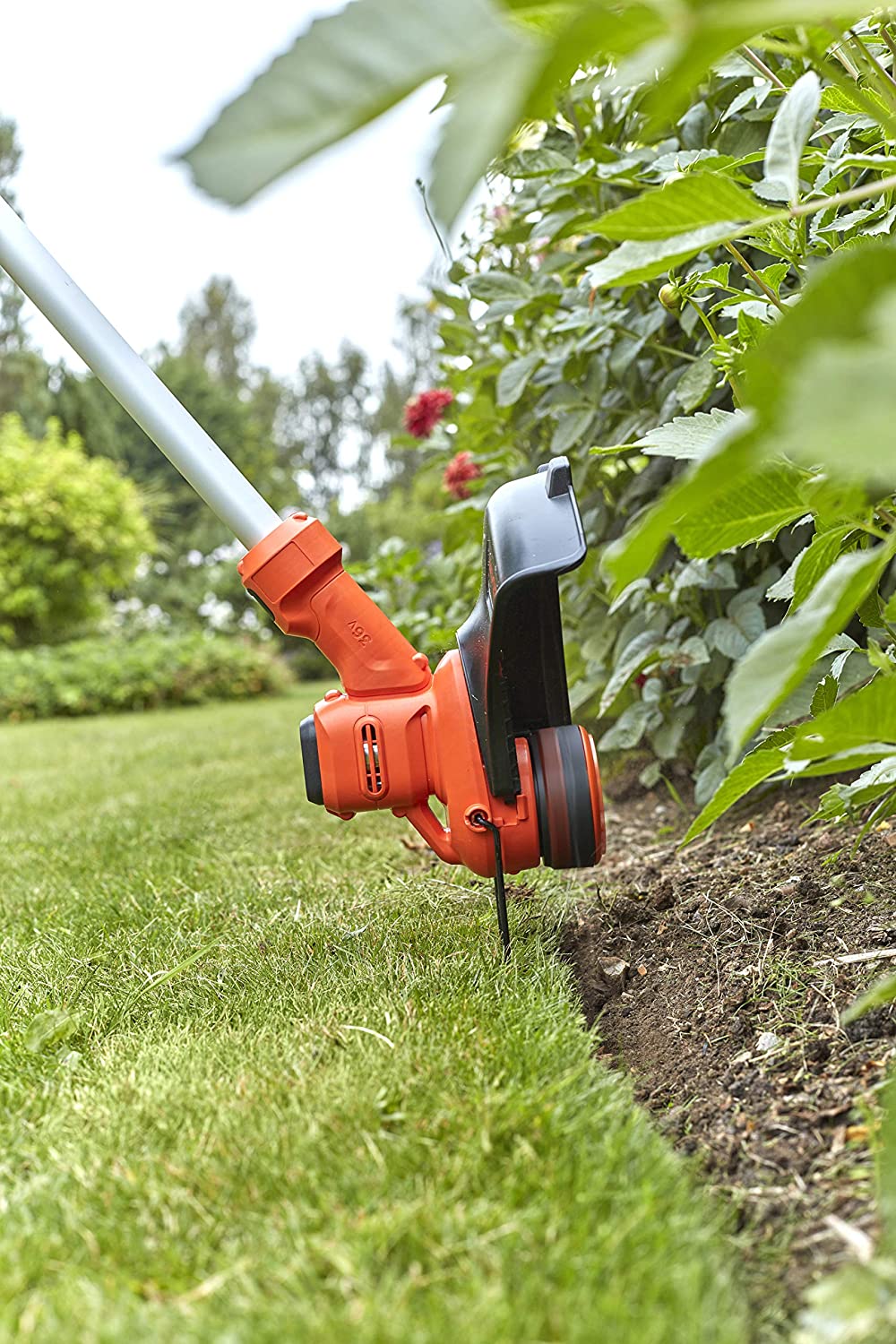 BLACK+DECKER BCSTA536L1 Akku Rasentrimmer Kantenschneider kabellos Bürstenlos 36V 2,5Ah