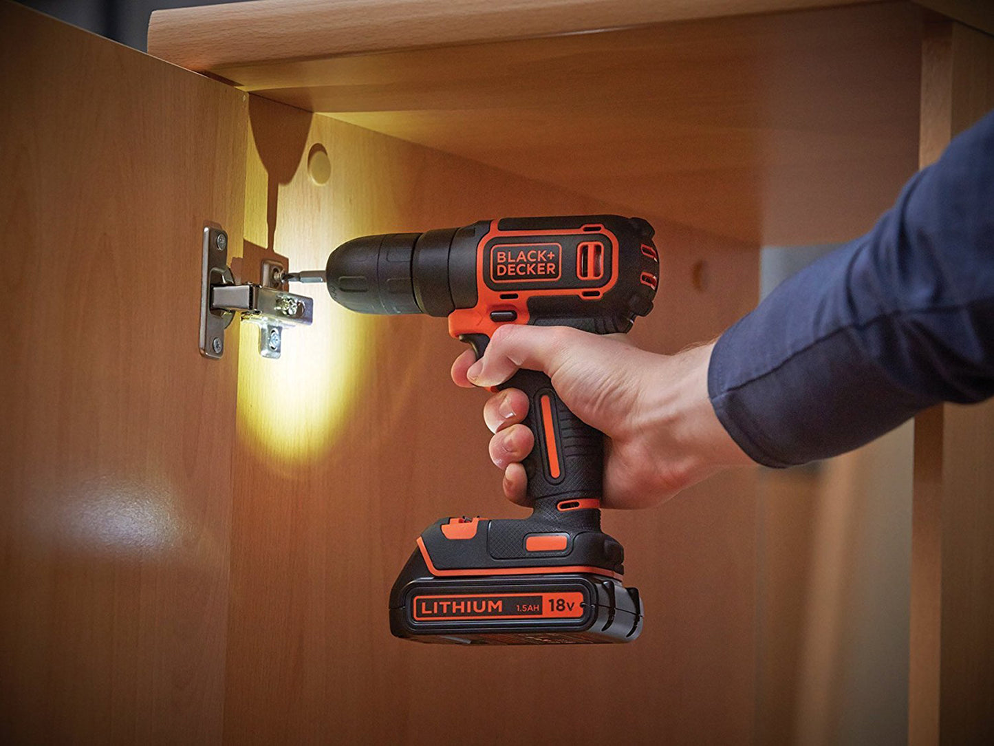 BLACK+DECKER BDC718AS2O Akkuschrauber Bohrschrauber 18V 2x Akkus 80tlg Zubehör