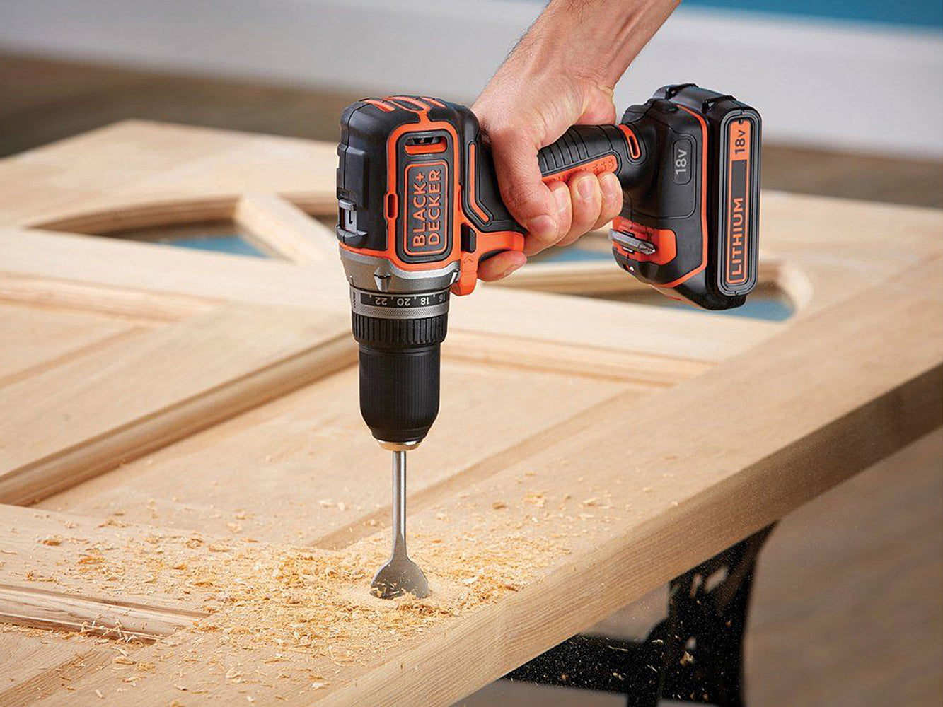 BLACK+DECKER BL186K1B2 Akku Bohrschrauber 18V bürstenlos 2x Akkus 2Ah Koffer