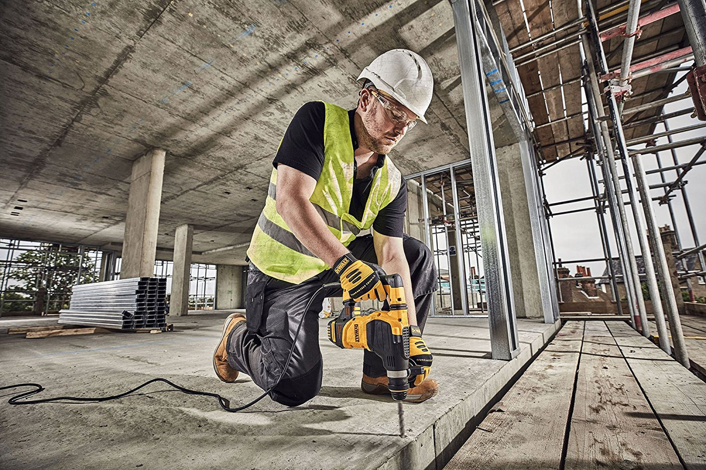 DeWalt D25333K Kombihammer Bohrhammer Meißelhammer SDS-plus 950W - mit Koffer