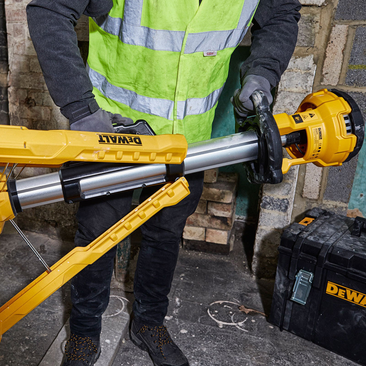 DeWALT DCL079 Akku LED Baustellen Strahler 18V oder 54V mit Stativ ohne Akku