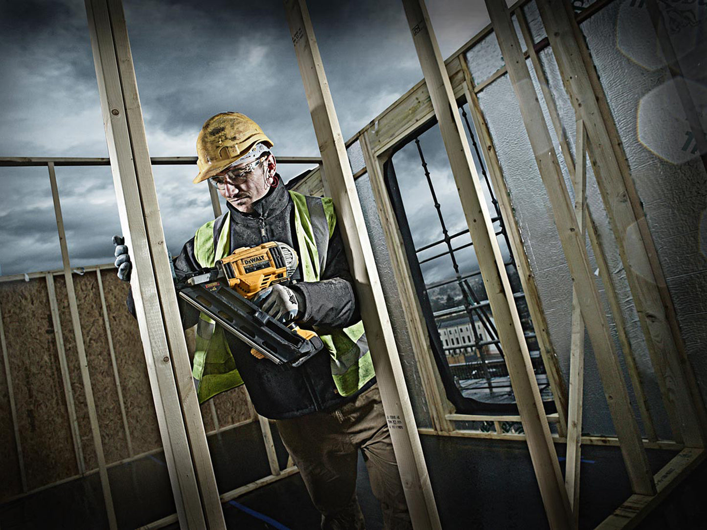 DeWALT DCN692P2 Akku Nagler Tacker 90mm 2 Stufen 18V 5Ah bürstenlos 2 Akkus