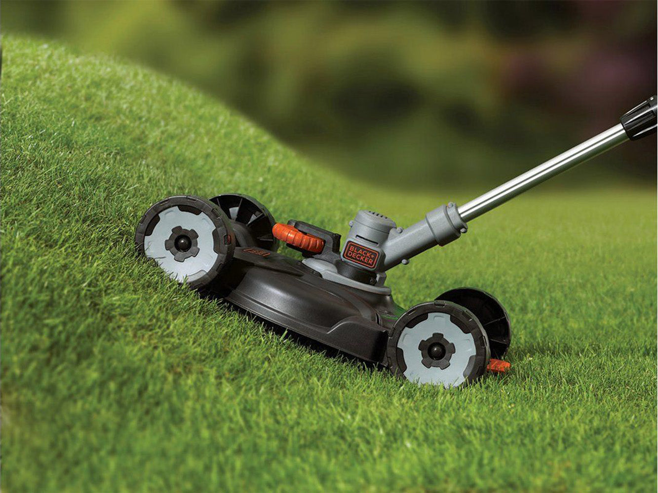 BLACK+DECKER STC1820CM 3in1 Akku 18V 2.0Ah Multi Trimmer Rasenmäher Set Rasentrimmer