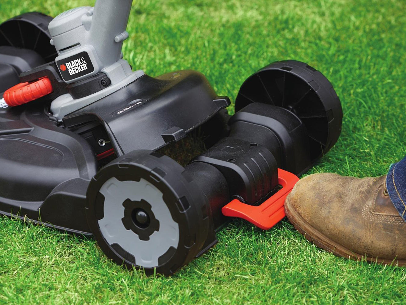 BLACK+DECKER STC1820CM 3in1 Akku 18V 2.0Ah Multi Trimmer Rasenmäher Set Rasentrimmer