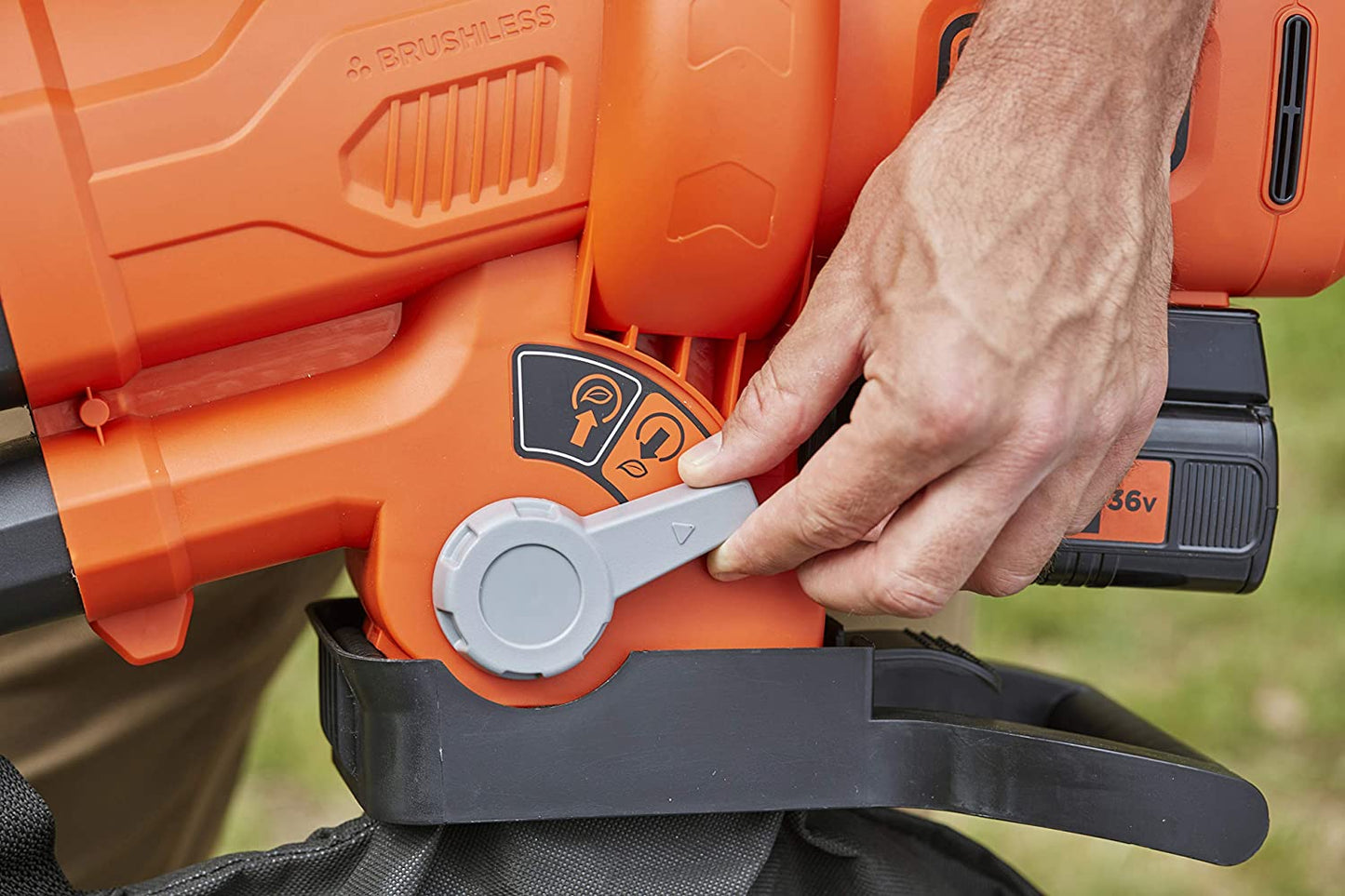 BLACK+DECKER BCBLV3625L1 Akku Laubsauger Bläser Häcksler 3-in-1 36V/2,5Ah Li-Ion