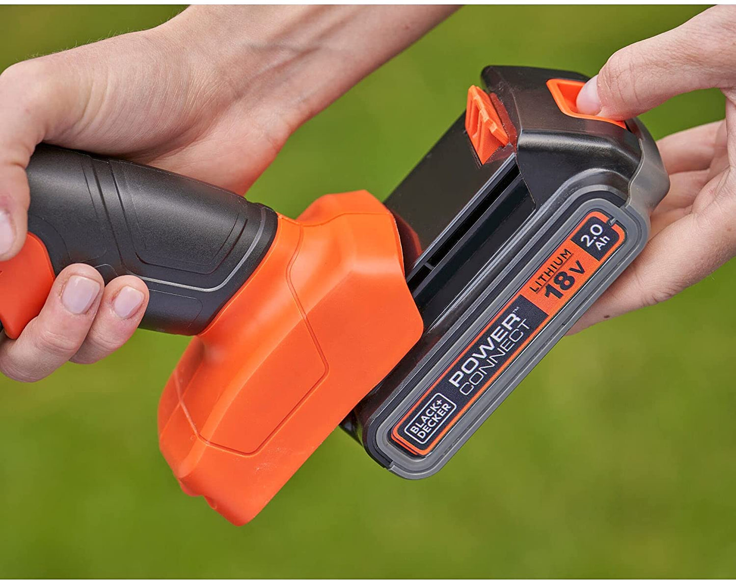 BLACK+DECKER BCSS18D1 Akku Strauchschere Grasschere Heckenschere 18V 2Ah mit Akku