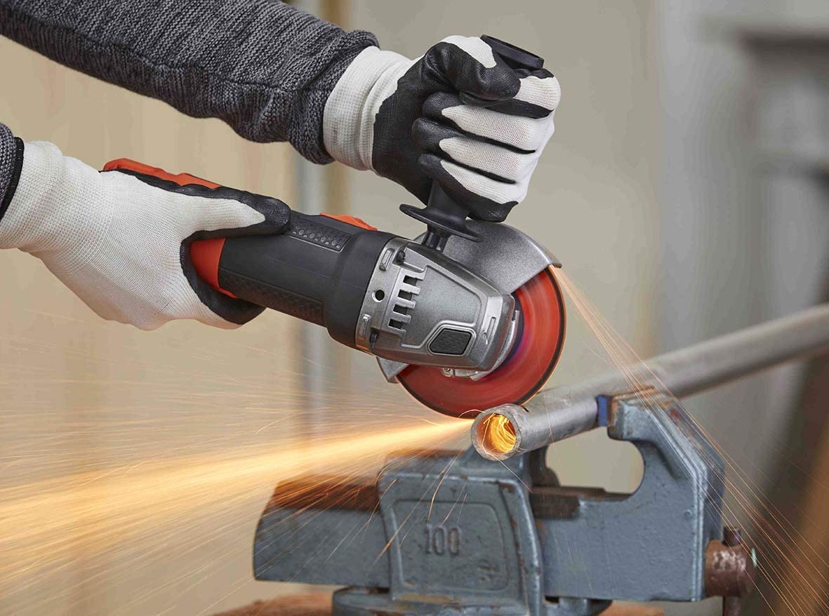 BLACK+DECKER BEG220 Einhand Winkelschleifer 900W - Ø 125 mm mit Sanftanlauf