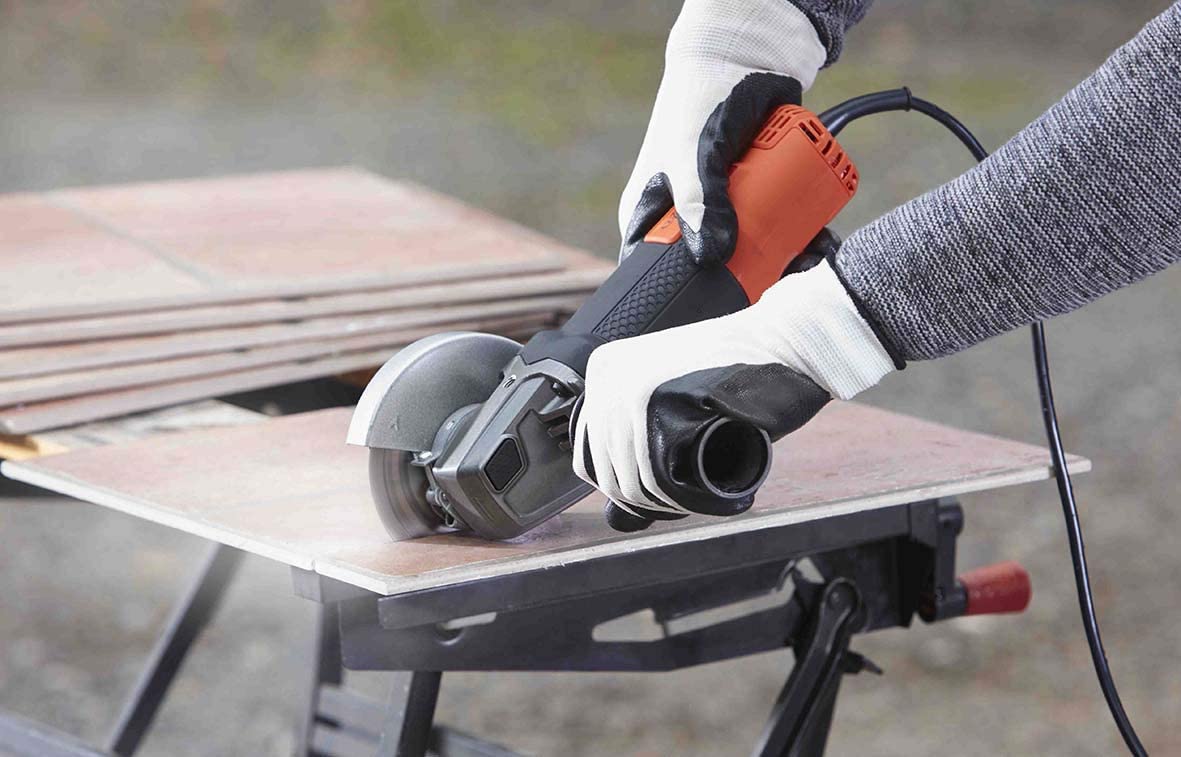 BLACK+DECKER BEG220 Einhand Winkelschleifer 900W - Ø 125 mm mit Sanftanlauf