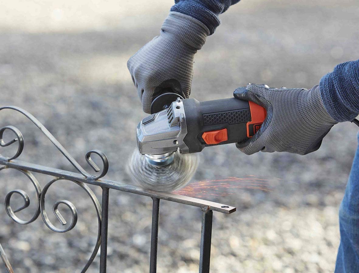 BLACK+DECKER BEG220 Einhand Winkelschleifer 900W - Ø 125 mm mit Sanftanlauf