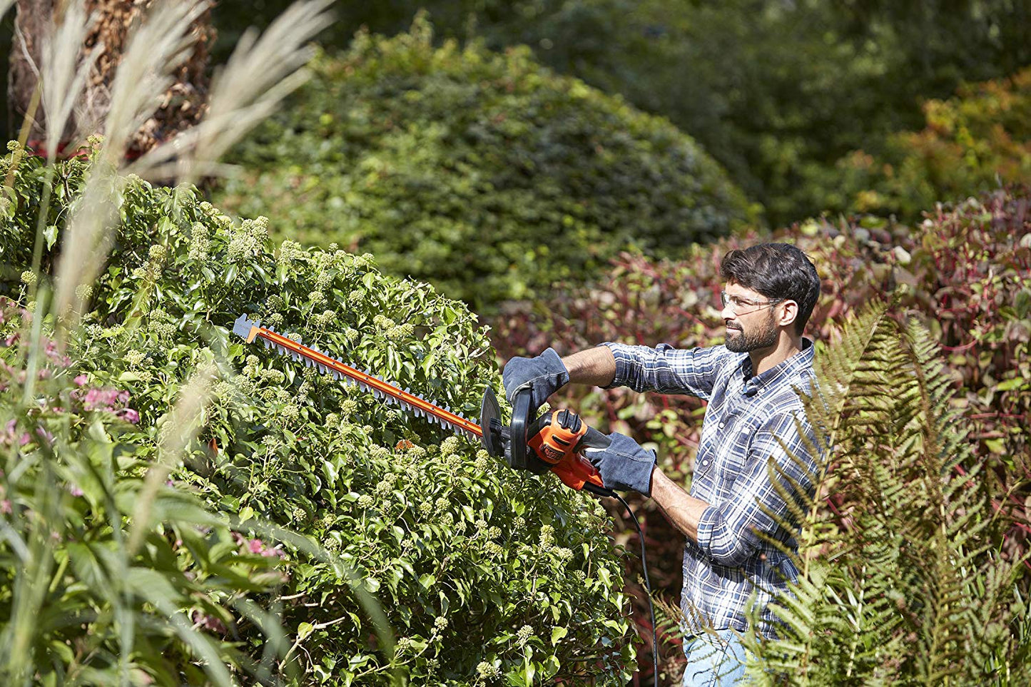BLACK+DECKER BEHTS501 Elektro-Heckenschere 600 W - 60 cm - 25 mm Schnittstärke
