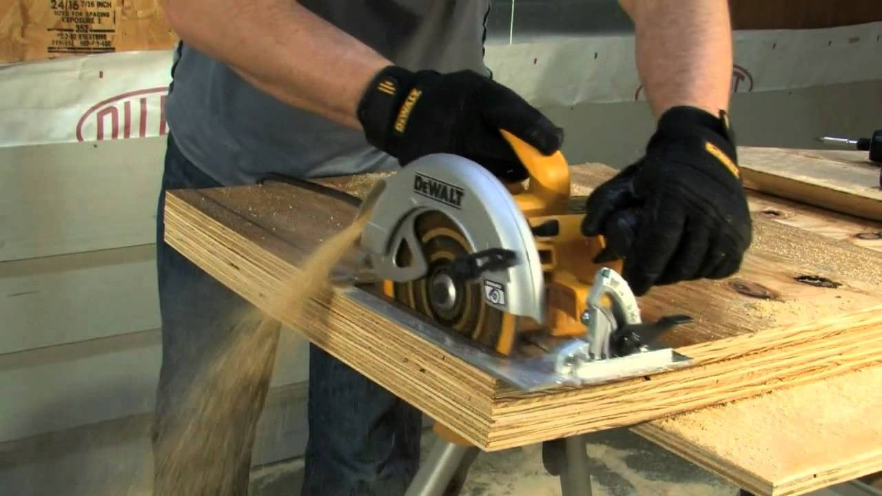 DeWALT DWE575K Elektrische Handkreissäge 1.600 W - Ø 190 mm - Mit Koffer