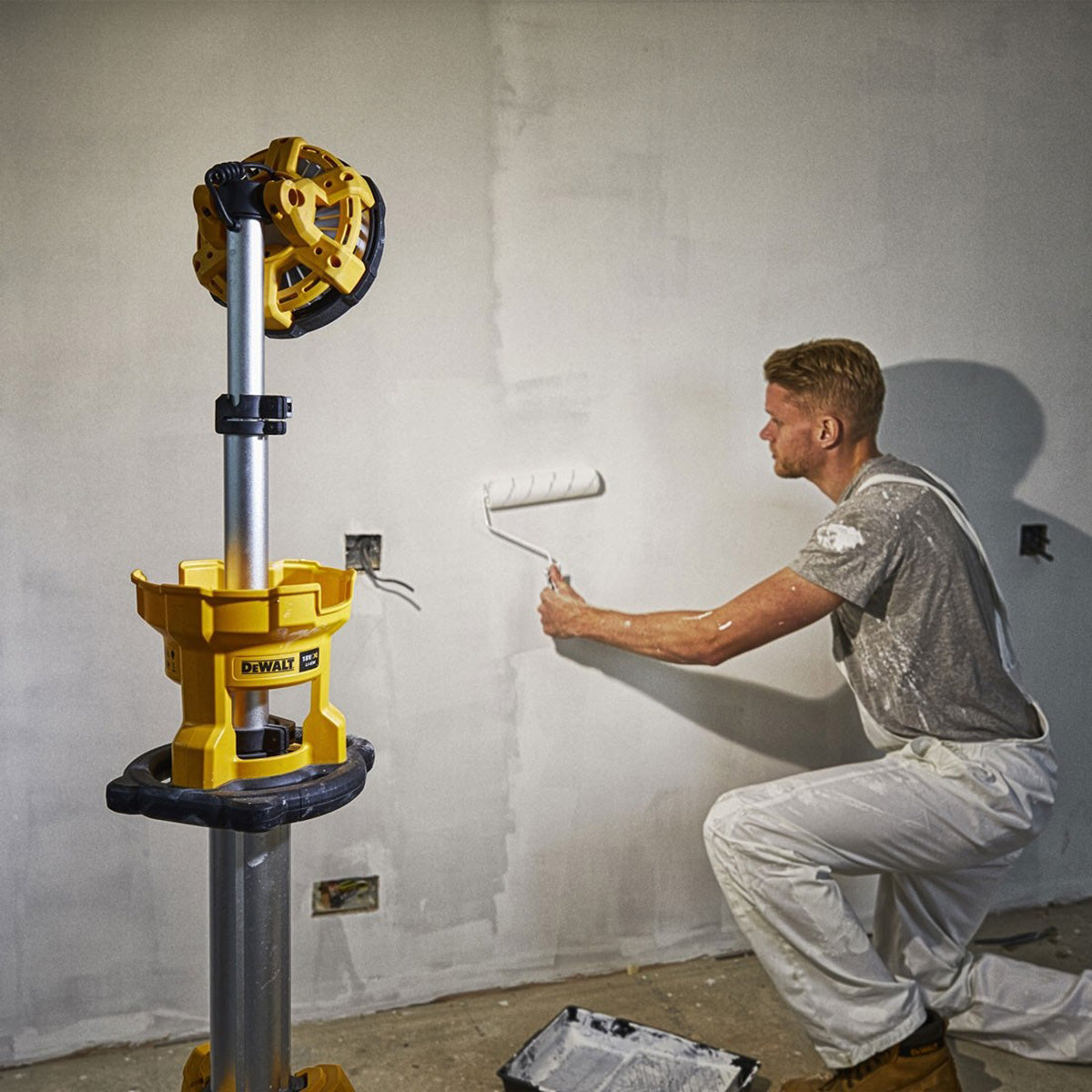 DeWALT DCL079 Akku LED Baustellen Strahler 18V oder 54V mit Stativ ohne Akku