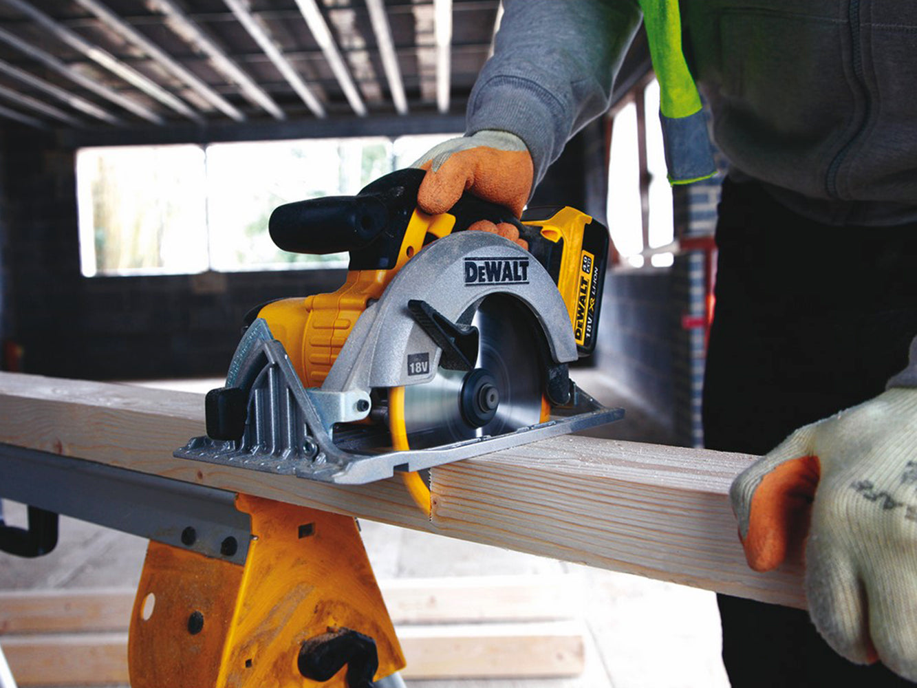 DeWALT DCS391M2 Akku Handkreissäge 165mm 18V 460W Kreissäge 2x Akkus 4Ah Koffer