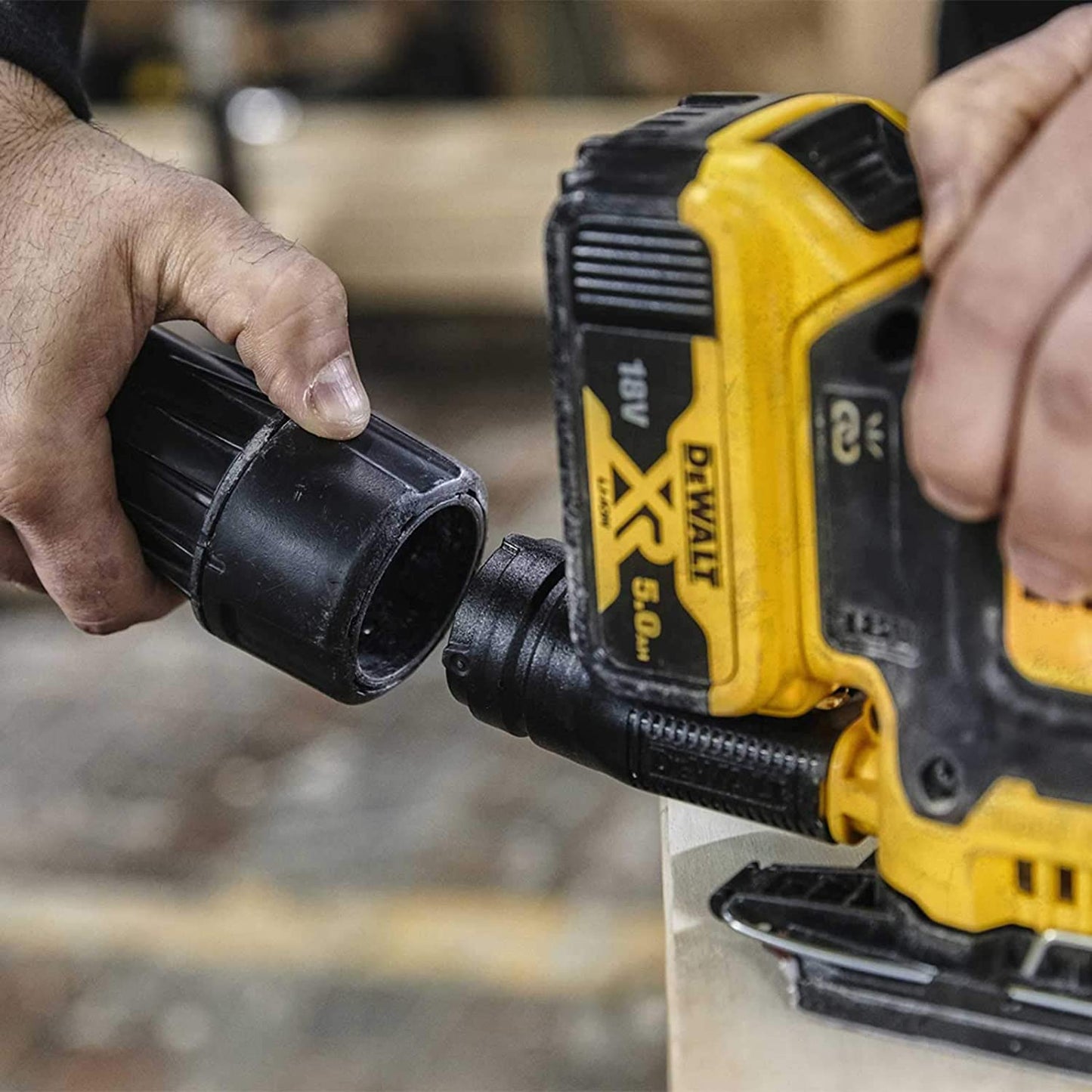 DeWALT DCW200N Akku Vibrationsschleifer 18V Schleifmaschine 1/4 Blatt bürstenlos ohne Akku
