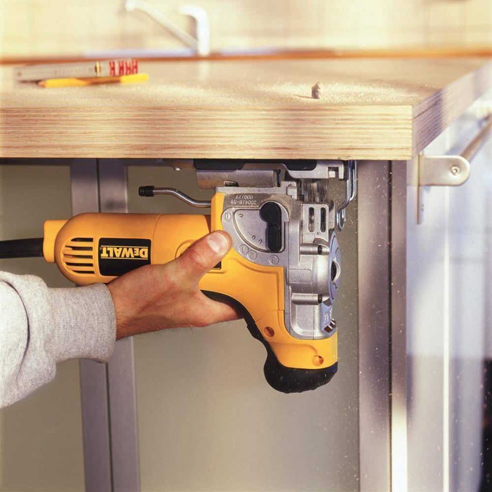 DeWALT DW333KT Pendelhub Stichsäge Säge 701W mit TSTAK Box II